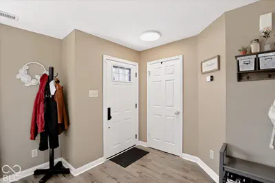 5739 Woodland Trace Boulevard, Indianapolis - 4
