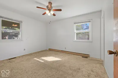 20 N Middleton Drive, Franklin - 17