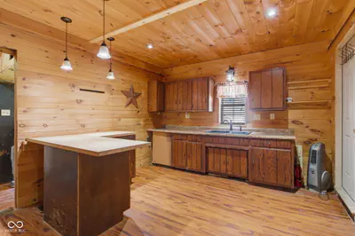 9781 Walnut Street, Lapel - 12