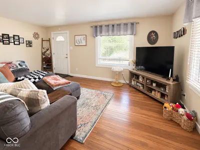 1121 W Washington Avenue, Shelbyville - 13