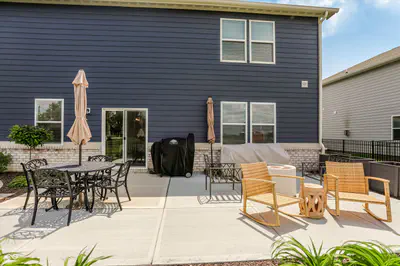 6672 Sugar Creek Lane, Whitestown - 30