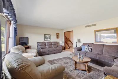916 N 350 W, Greenfield - 35
