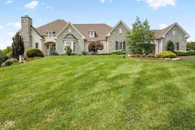 8264 Fall Creek Drive, Pendleton - 102