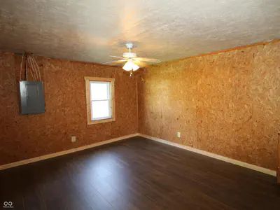 302 Washington Street, Waynetown - 27