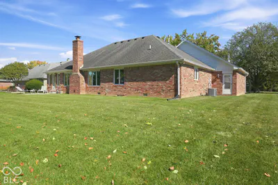 1048 Cobblefield Way, Greenfield - 40