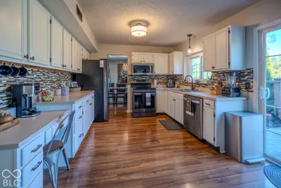 6416 Manchester Drive, Fishers - 11