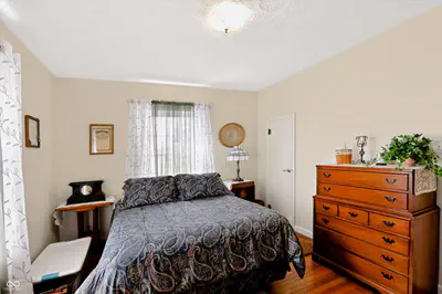 9510 235th Street, Cicero - 40