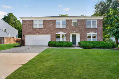 5641 Buck Drive, Noblesville - 2