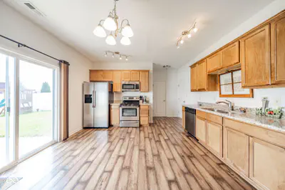 1685 Fair Weather Drive, Pendleton - 7
