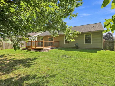 444 E Pine Ridge Drive, Westfield - 36
