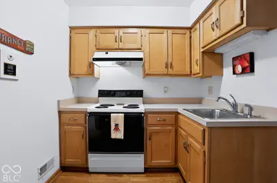 1595 400, Greenfield - 24