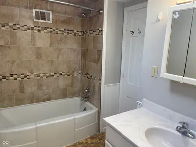 6209 Riverview Drive, Indianapolis - 10