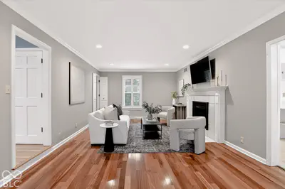 242 Hawthorne Drive, Carmel - 11