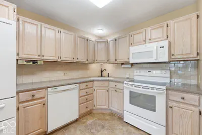 5600 Sun Point Drive, Muncie - 11