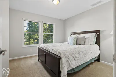 8732 Buffett Parkway, Fishers - 32