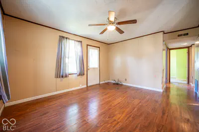 807 N Madison Street, Greencastle - 18