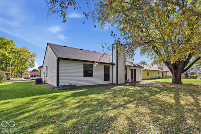 4272 Eagle Lake Drive, Indianapolis - 17