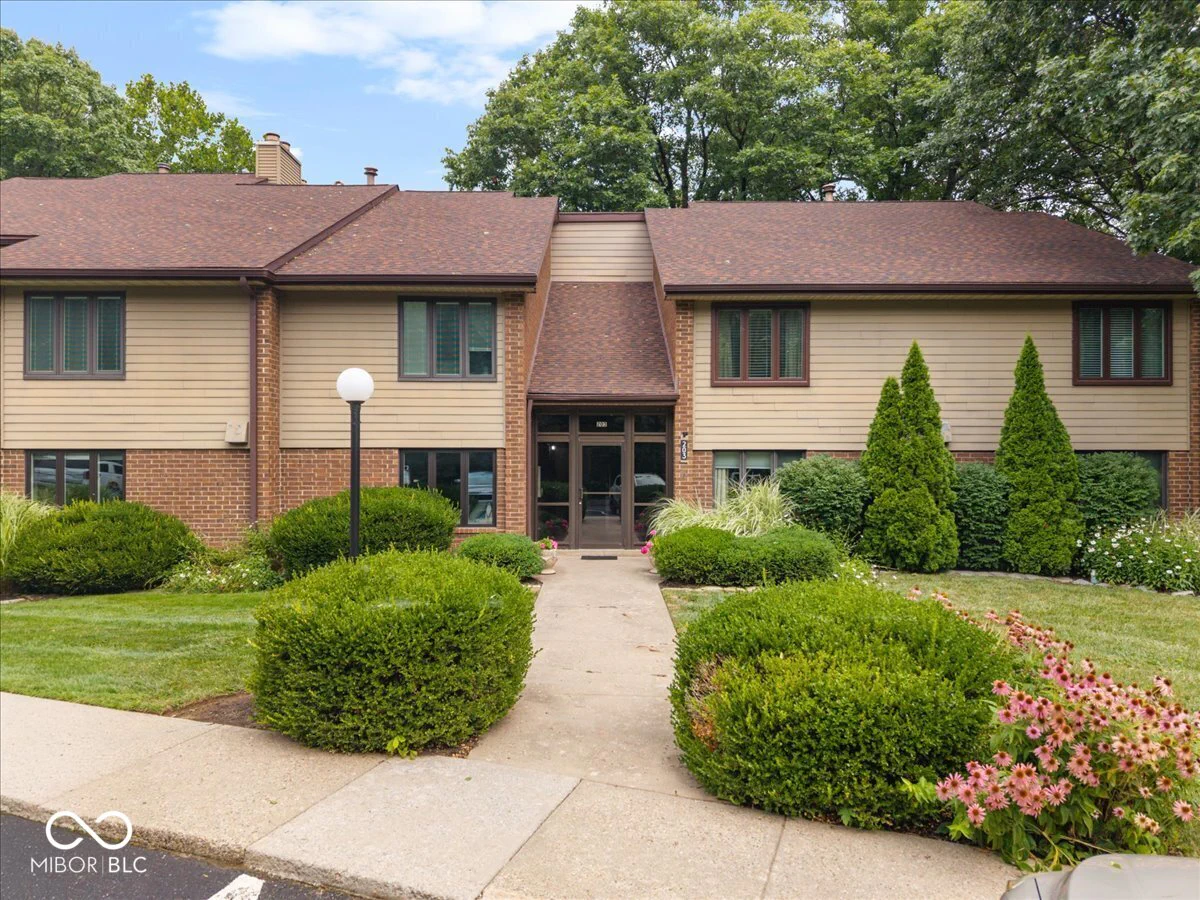 203 Bluffs Circle, Noblesville