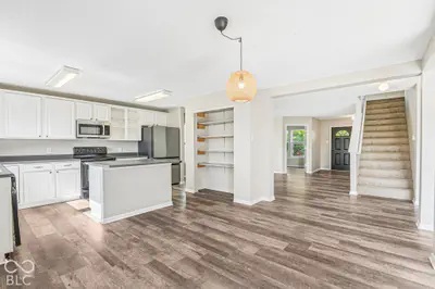 9533 Lantern Lane, Pendleton - 11