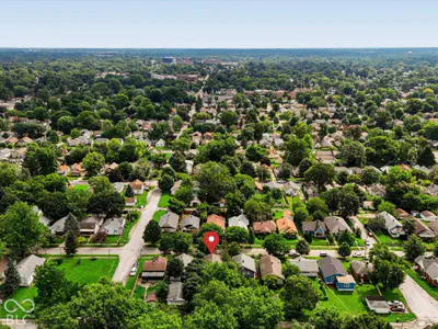 1424 N Gladstone Avenue, Indianapolis - 26