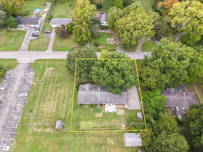 8647 Driftwood Drive, Indianapolis - 42