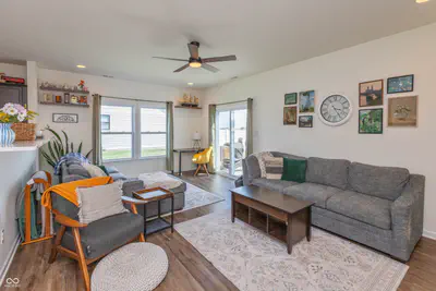 6841 Bluebird Lane, Seymour - 9