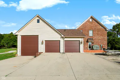 10211 Hidden Meadow Lane, Indianapolis - 73