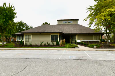 4381 Village Parkway Circle, Indianapolis - 37