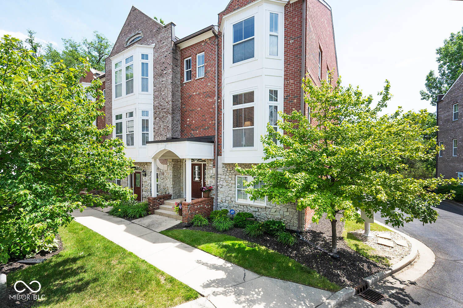 960 Brownstone Trace, Carmel