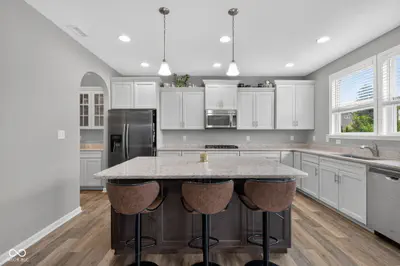 10608 Kensington Lane, Fortville - 11