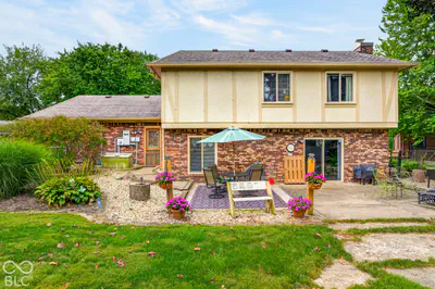 261 Oakwood, Greenwood - 3