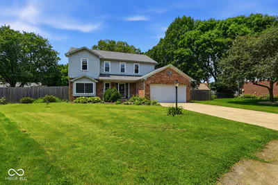 245 Whispering Willow Court, Noblesville - 2