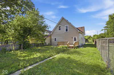 260 E Beecher Street, Indianapolis - 25
