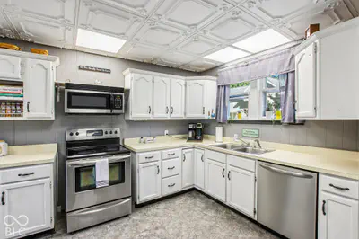 312 S Academy Avenue, Spiceland - 13