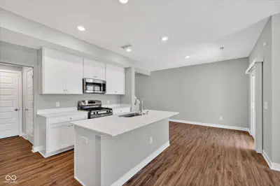 9587 Beckett Street, Avon - 11
