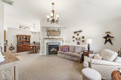 5701 Kensington Way N, Plainfield - 6