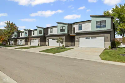 5892 Harbour Town Drive, Noblesville