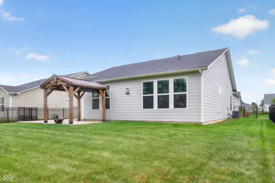 5806 Walkabout Way, Brownsburg - 8