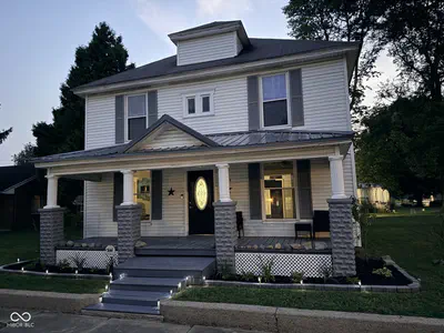 105 S Broad, Mooreland