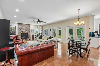 11601 Michael, Camby - 16