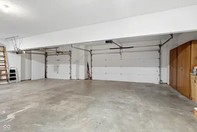 10414 Quiet Drive, Indianapolis - 35