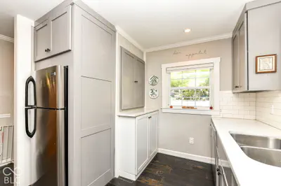 906 E 50th Street, Indianapolis - 9