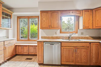 3022 Walnut Court, Greenfield - 23