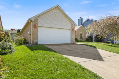 6341 Falcon Pointe Lane, Indianapolis - 2