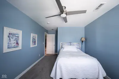 4860 Safford Drive, New Palestine - 36