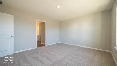 223 Springfield Crossing, Greenfield - 14