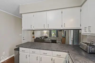 6349 W Buckskin Court, New Palestine - 11