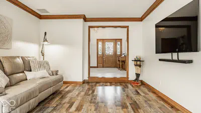 9037 Pinecreek Way, Indianapolis - 8