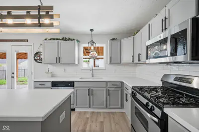 3140 Monterey Drive, Whiteland - 10