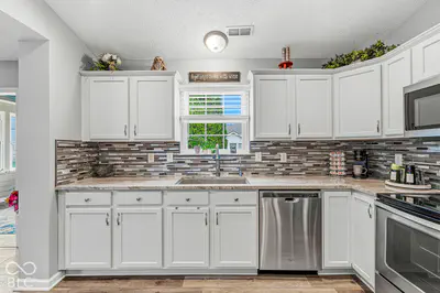 1209 Spencer Drive, Greenwood - 11